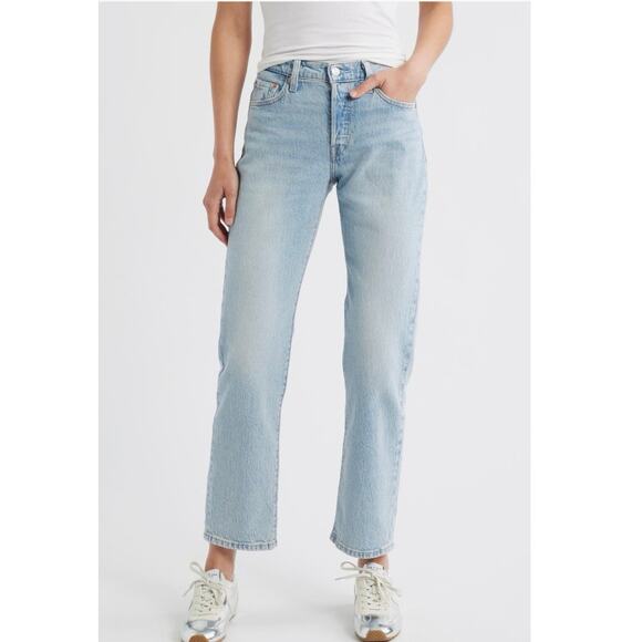 Levi's 501 Jeans Womens Size 29 High Rise Light Wash Denim Straight Leg Blue - Picture 1 of 13